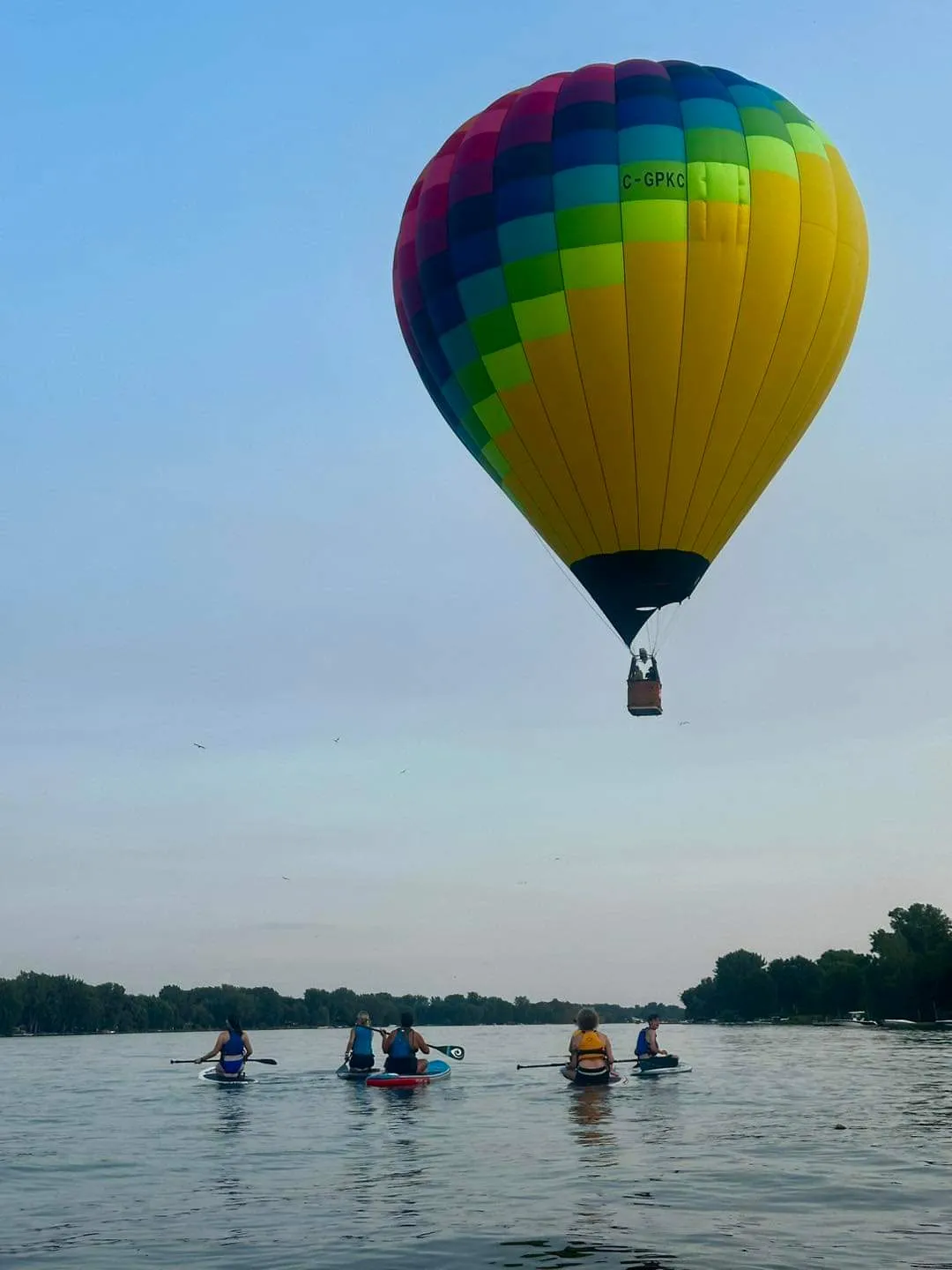 Montgolfiere et kayak