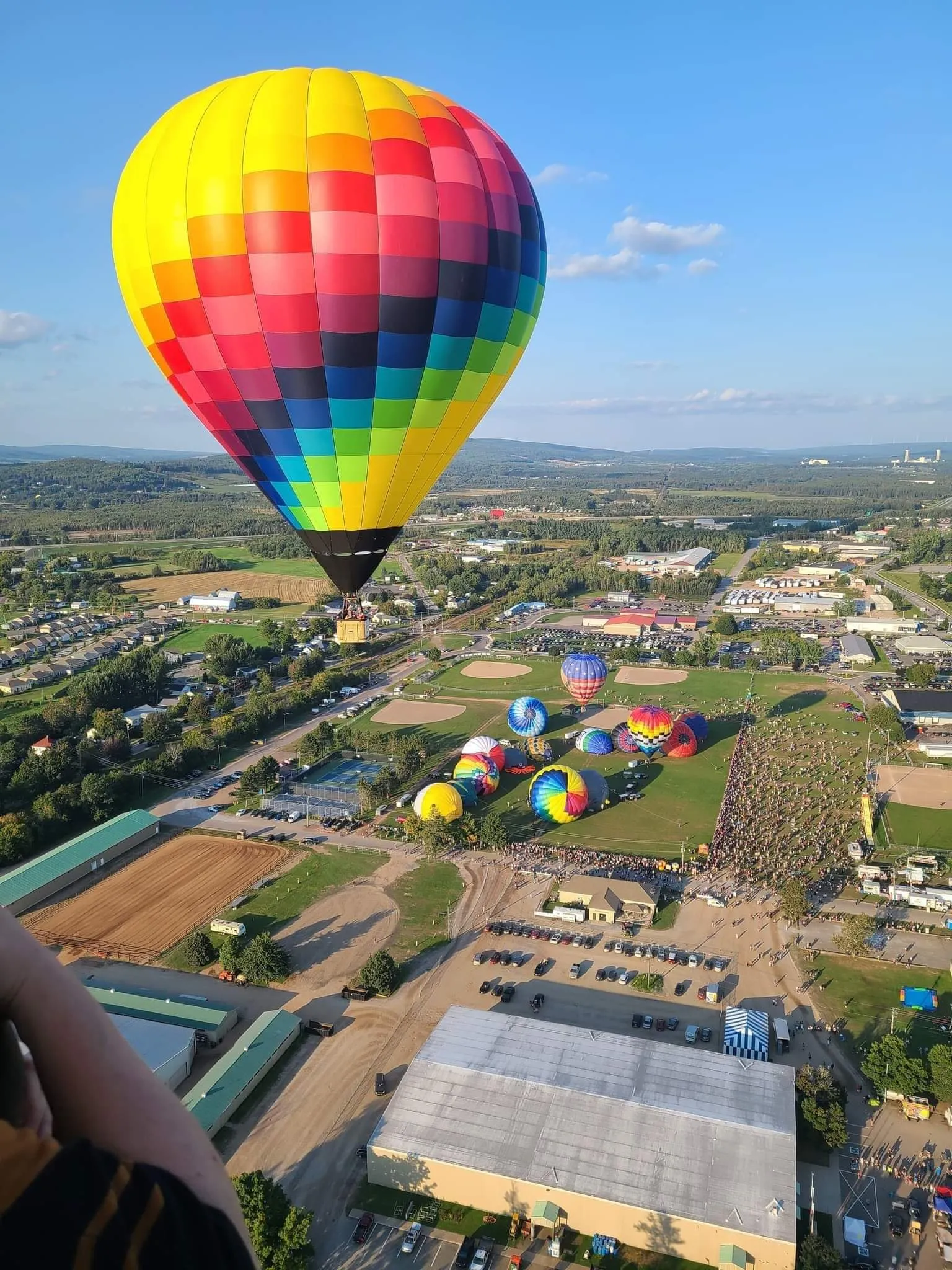 On s'envole haut dans les airs